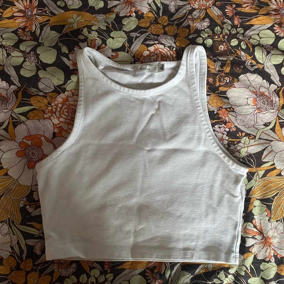 Set of 7 crop tops - Picture 3 of 9